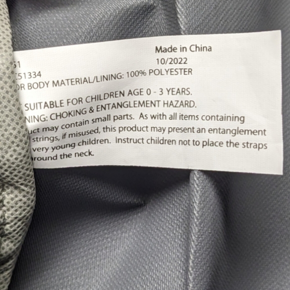 Summit Ridge NWT Red Black & Gray Unisex Backpack - Picture 3 of 13